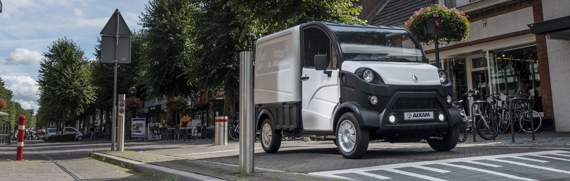 AIXAM E-Truck Van